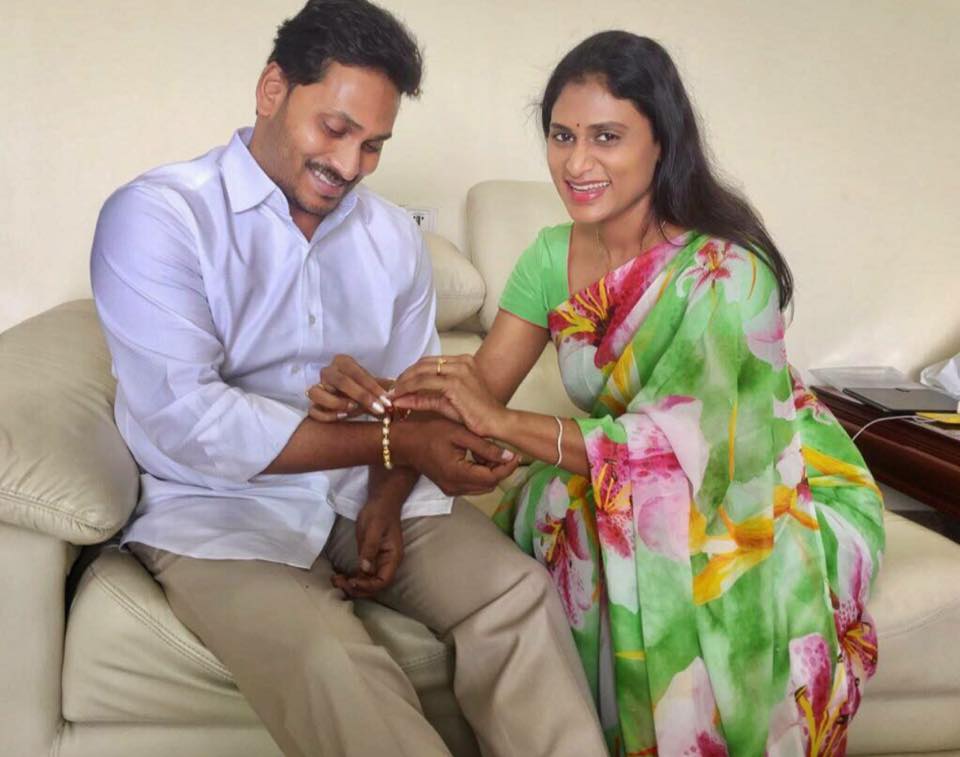 Jagan Mohan Reddy's Sister Sharmila To Launch Her Party In Telangana