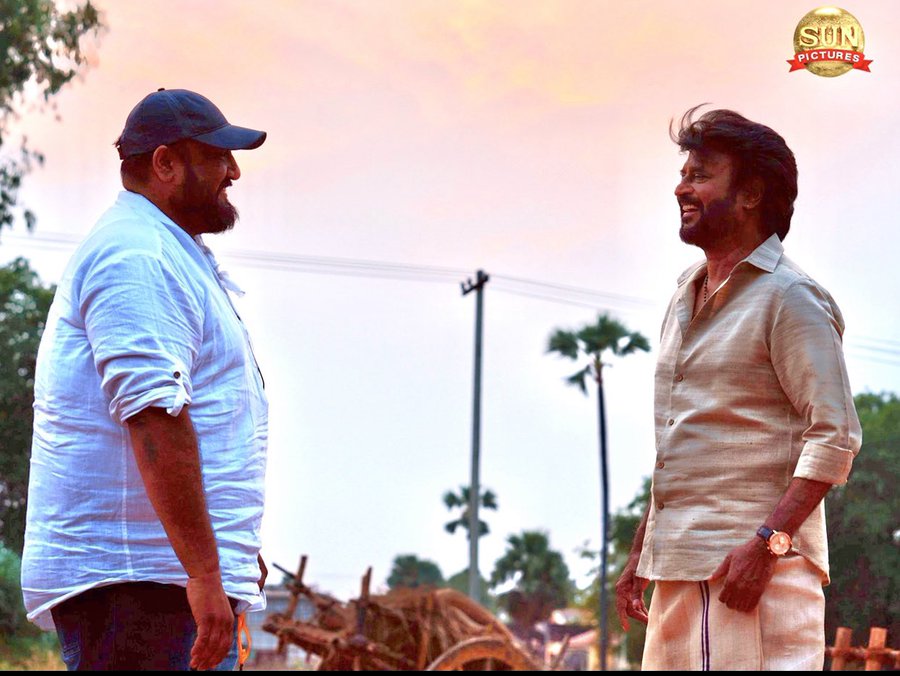 Superstar Rajinikanth’s latest mass pic from Annaatthe shooting spot with director Siva is going viral