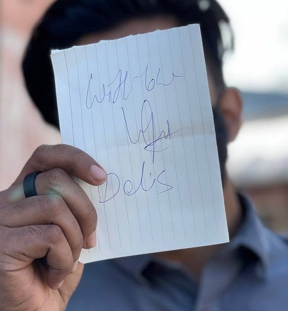 Vijay signs autograph for Georgia fans in Thalapathy 65 location - See trending pic