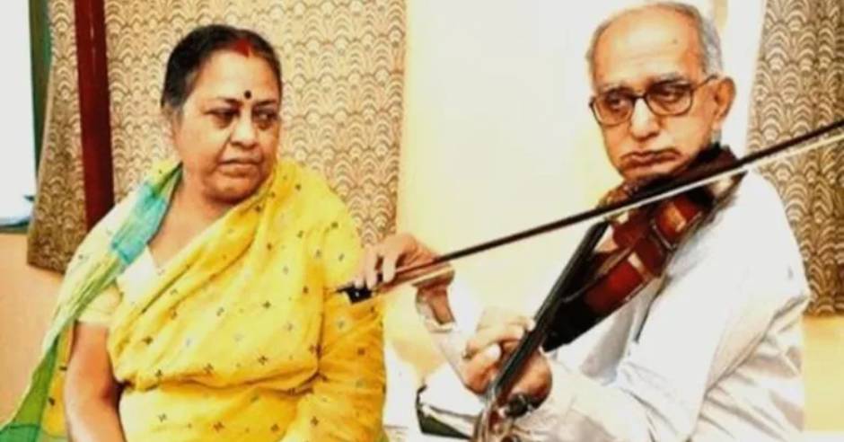 77-year-old man who played violin for his wife's cancer treatment