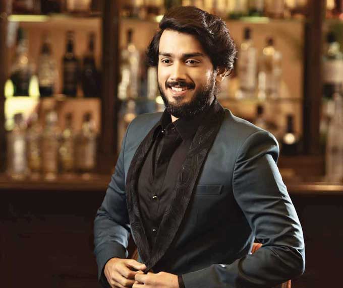 Paava Kadhagai fame actor to become hero for movie titled RAJNI