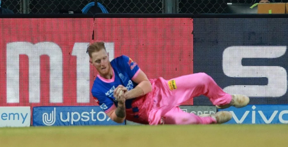 Ben Stokes returns home after 12 weeks without playing