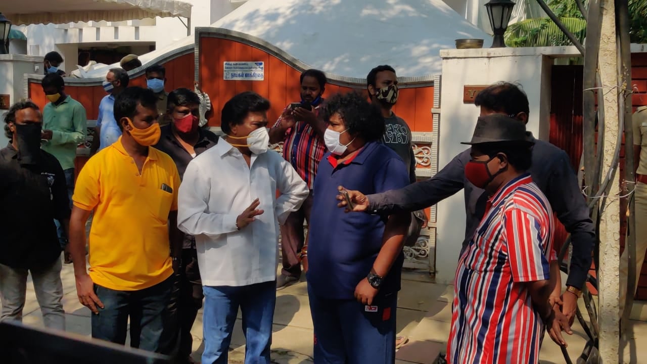 Yogi Babu turns emotional sharing unknown bond between him and Vivekh