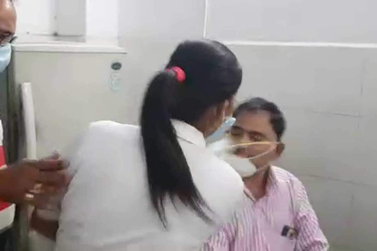 Doctor, Nurse Slap Each Other At UP's Rampur Hospital