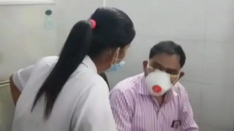 Doctor, Nurse Slap Each Other At UP's Rampur Hospital