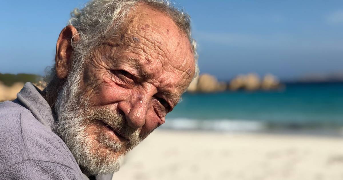 Pria 81 tahun tinggal sendirian di sebuah pulau, Italia
