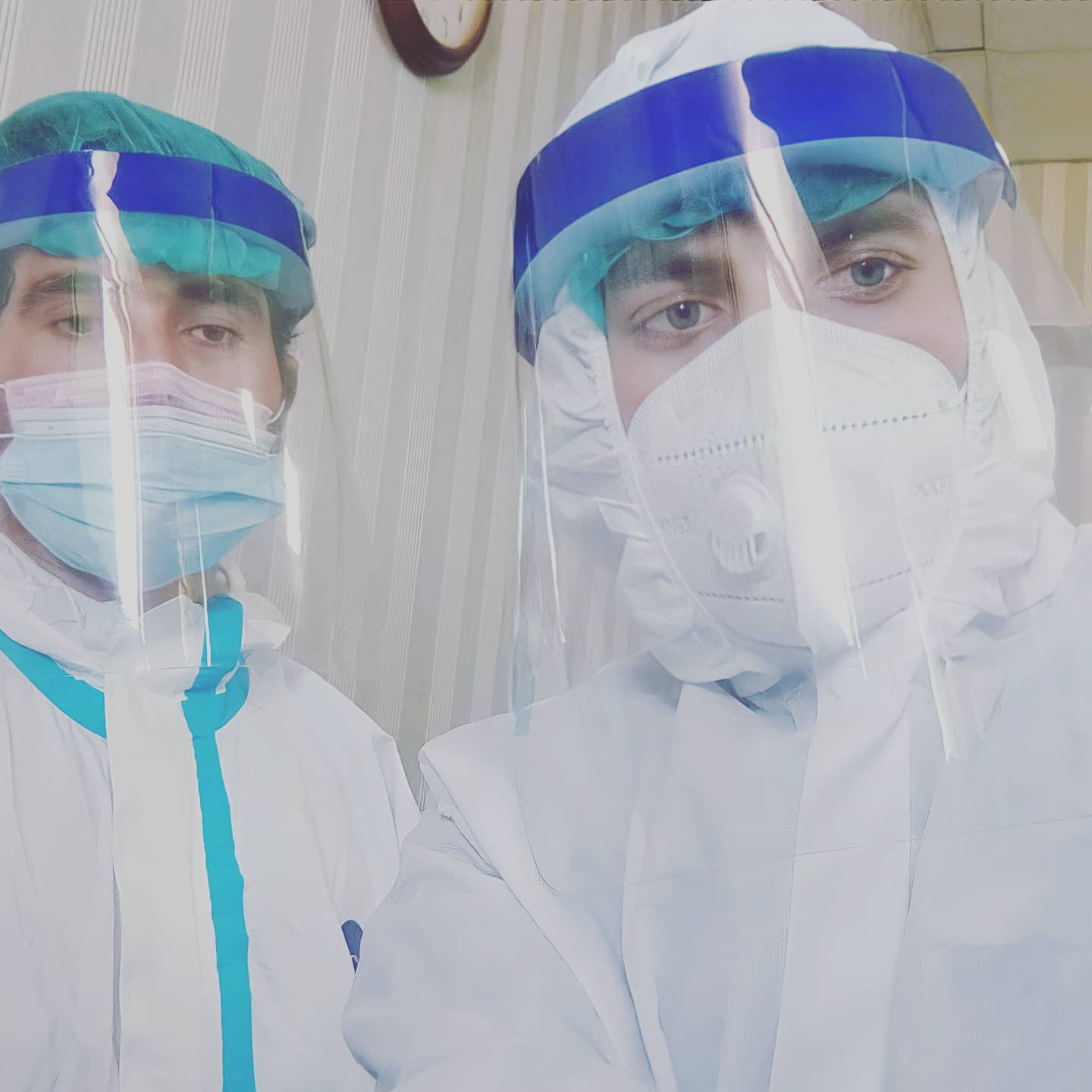 Doctor shows what being in PPE suit for 15 hours looks like