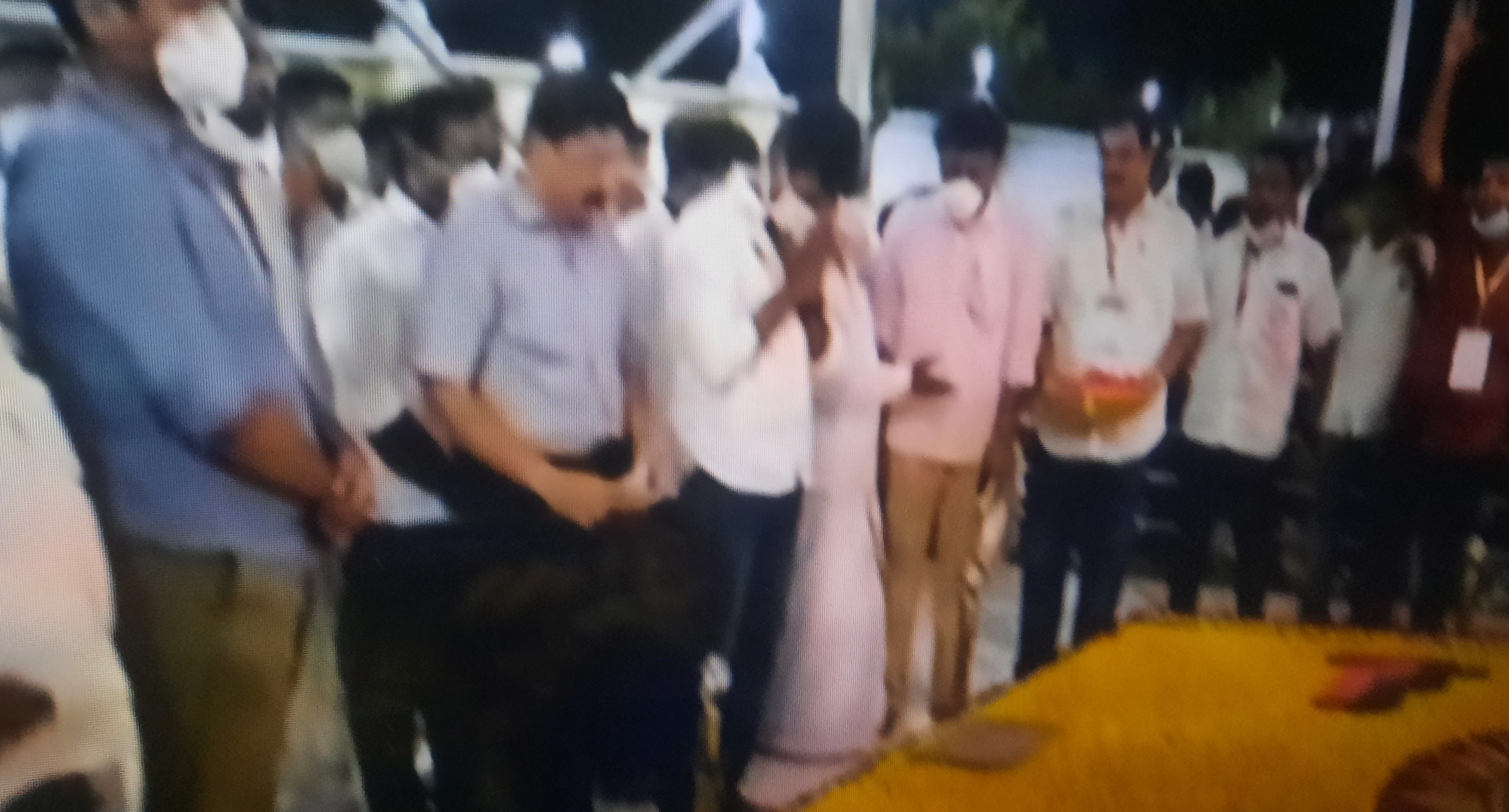 Udhayanithi pays respect M Karunanithi memorial viral first byte 