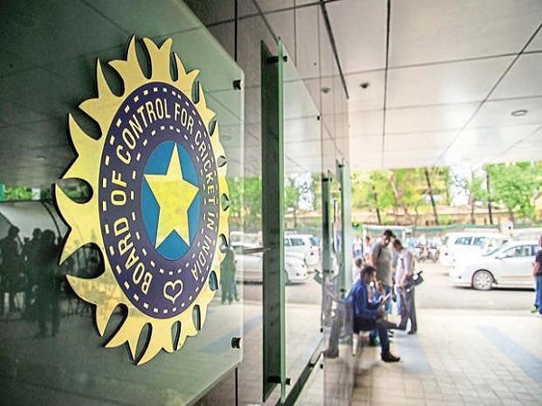 ipl 2021 matches moved to mumbai from may 7 bcci sources