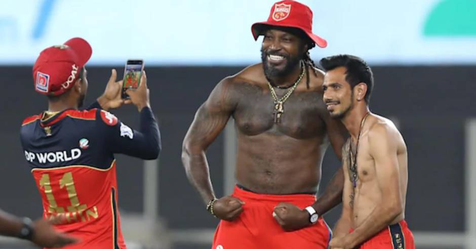 Chris Gayle breaks down while remembering his late mother