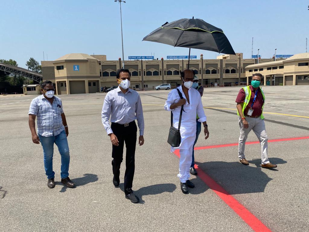 Superstar Rajinikanth returns to Chennai after completing Annaatthe shooting; viral video