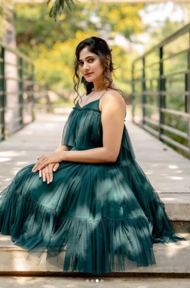 Bigg Boss Tamil Losliya brushes off mean comment in her latest photoshoot with a calm reply