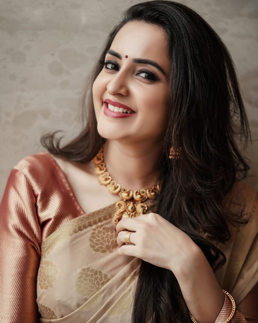 Popular heroine to quit acting? Actress herself answers ft Bhamaa