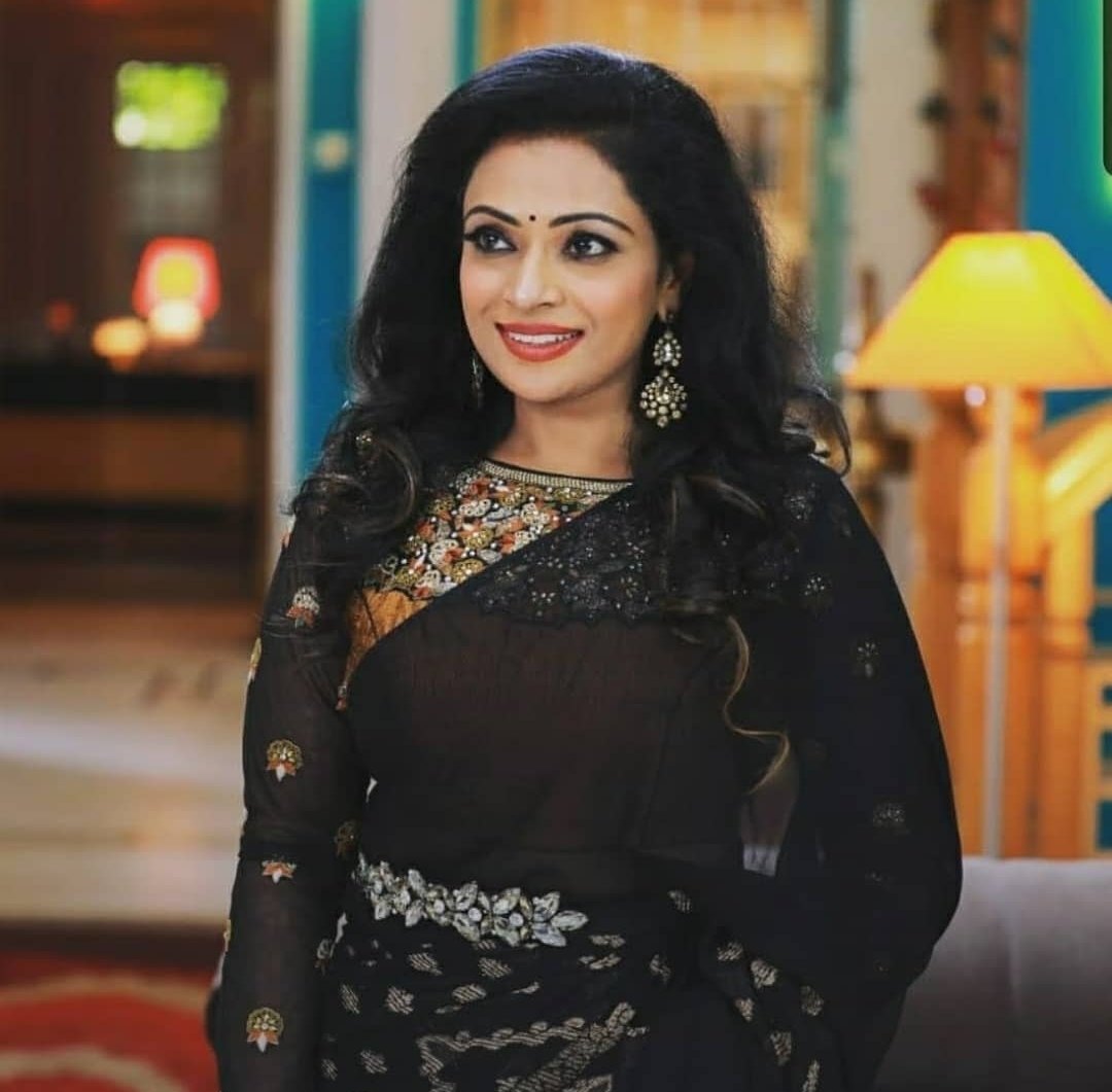 New twist in Sun TV’s Roja serial; this popular actress makes her re-entry ft Aarthi Ramkumar