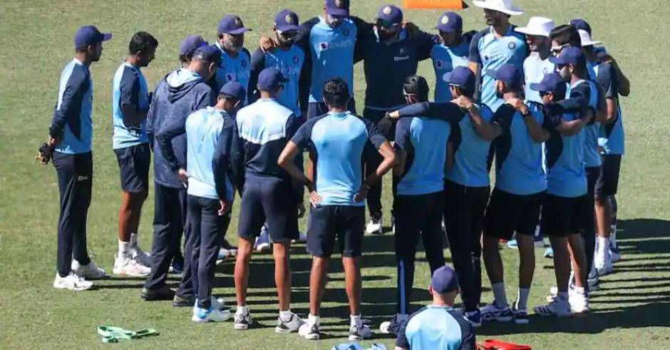 Twitter reacts to Mayank Agarwal’s exclusion from India’s 15-man squad