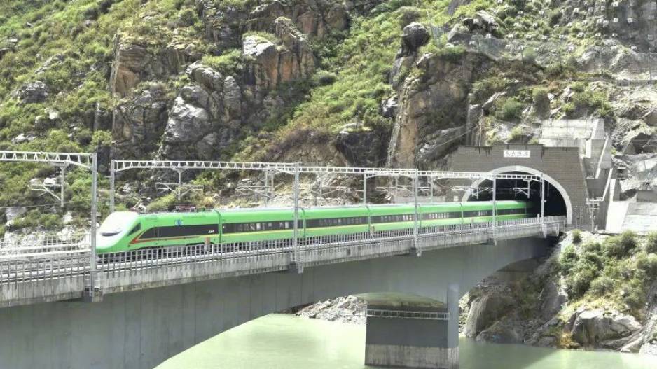 China Launches First Bullet Train In Tibet, Close To Arunachal