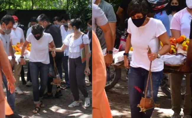 Mandira Bedi smashes gender norms; conducts last lites of her husband - Heartbreaking VIDEO
