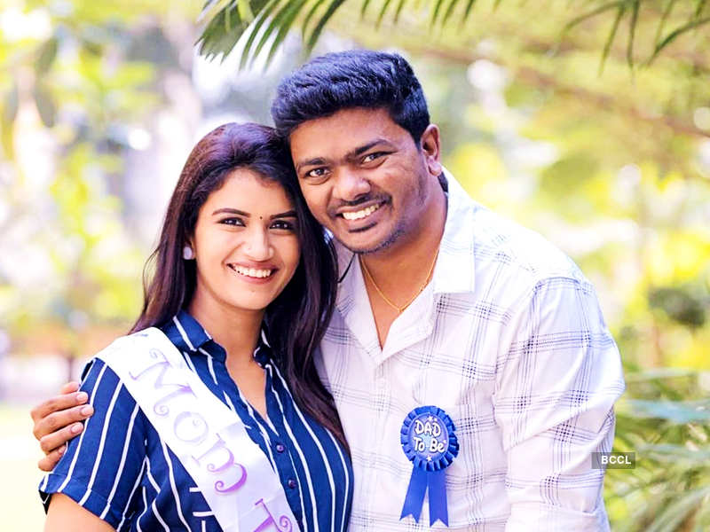 Popular Vijay TV serial actress announces birth of her child with an adorable VIDEO