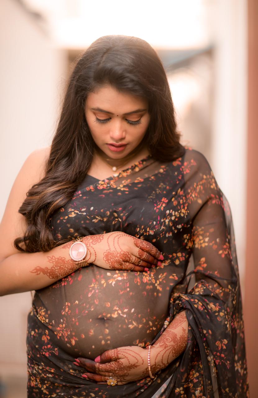 Popular Bharathi Kannamma serial actress surprises fans announcing her pregnancy; viral pics ft Farina Azad