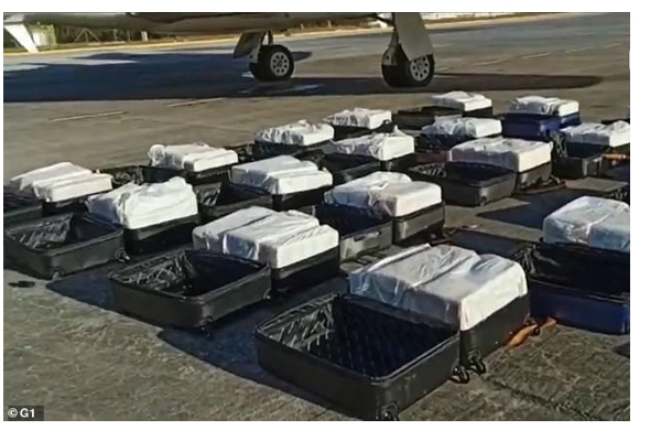 A Spanish detained with more than a ton of cocaine on a private plane