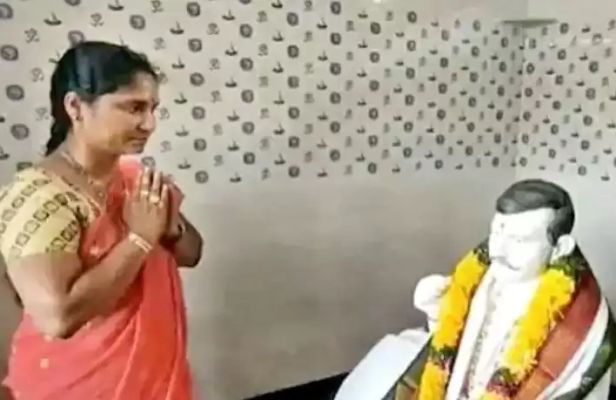 wife builds temple worships in memory of her late husband