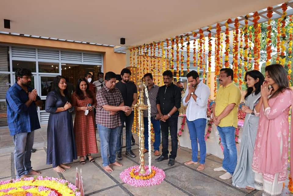 Mirattal update from this blockbuster hero director's upcoming mystery thriller 12th man ft Mohanlal, Jeethu Joseph