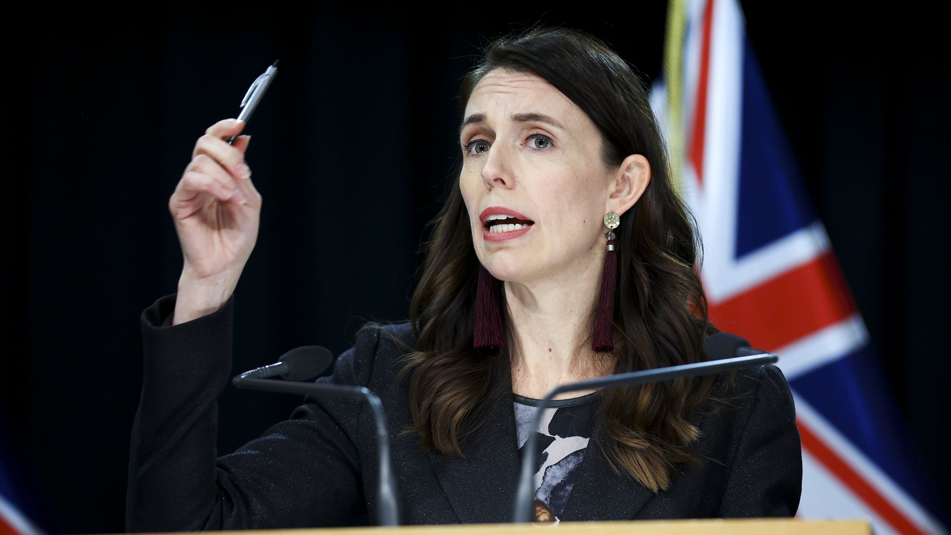 NZ Jacinda Ardern locks down nation over single Covid-19 case