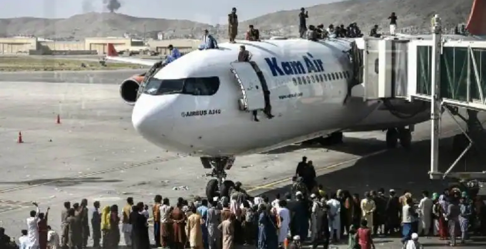 160 Hindus and Afghan Sikhs escape attack Afghan airport