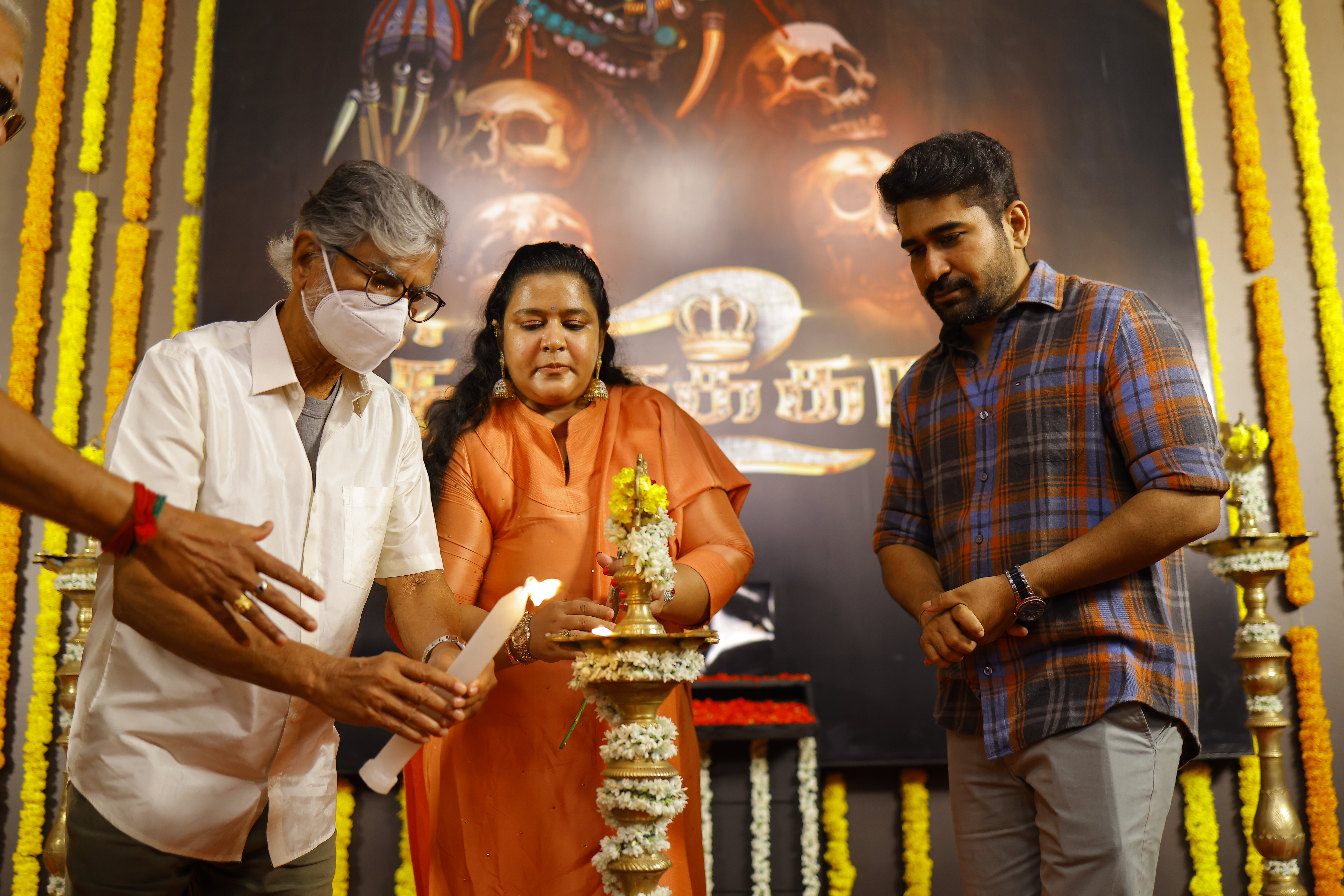Wow - 17 Directors come together for the launch of Vijay Antony's next