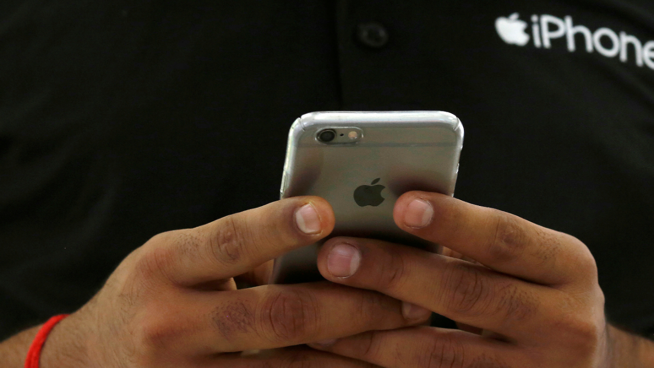 spying on iPhones through Pegasus App, Israel's spy software