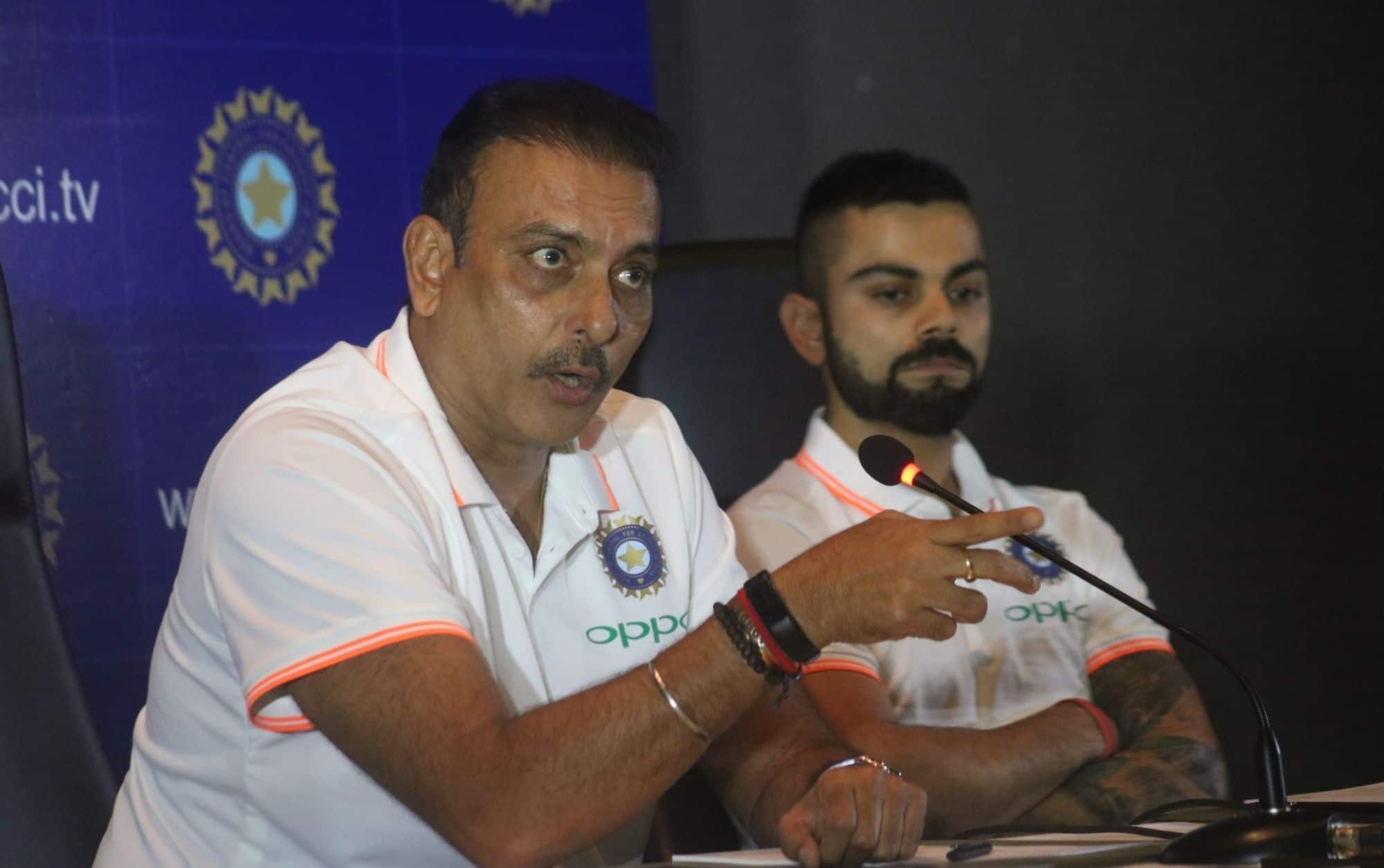 Indian cricketers weren't wearing masks at book launch