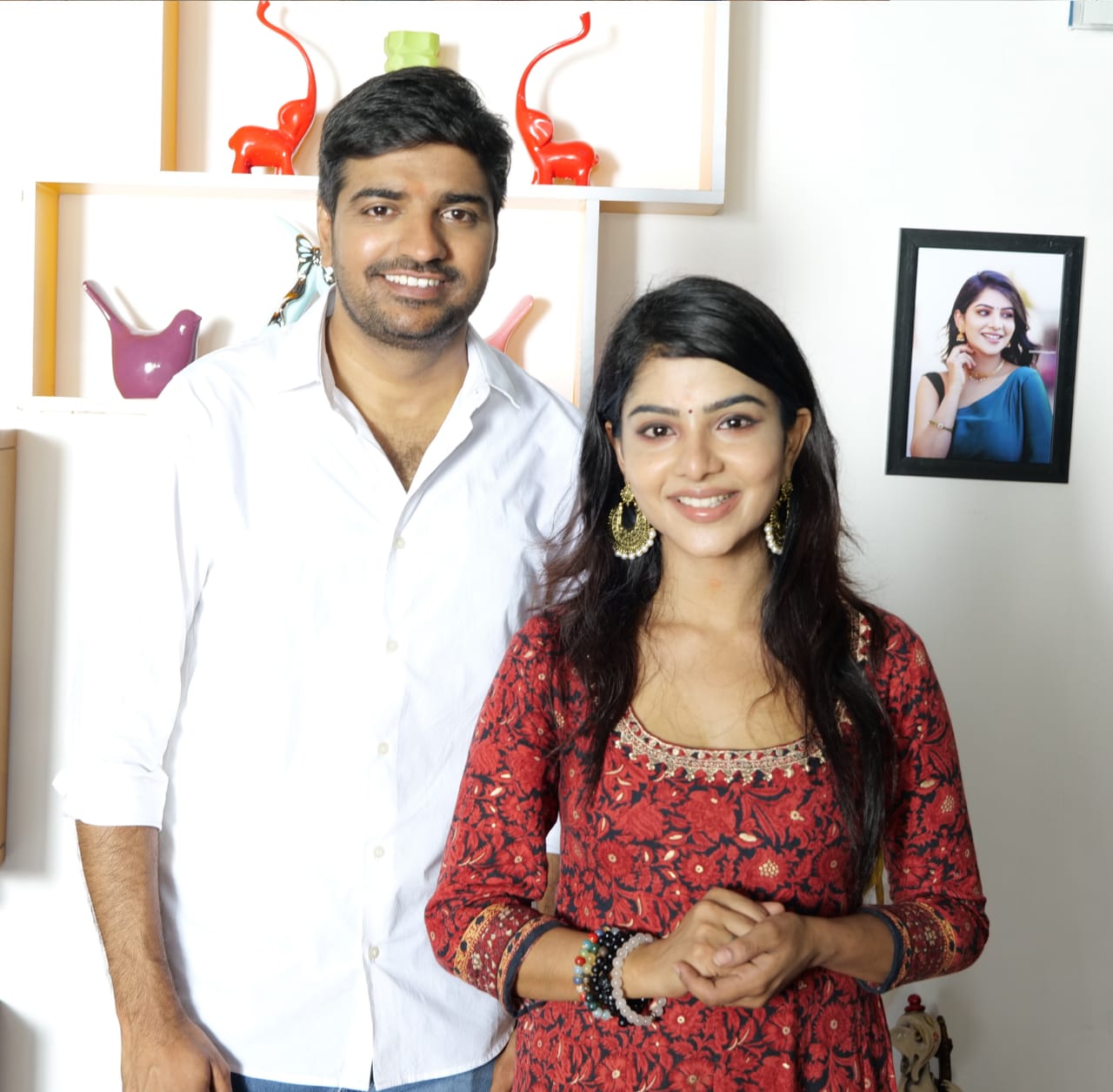Sathish's debut as hero with this Cook With Comali fame gets Vadivelu's super-catchy title ft Naai Sekar, Pavithra Lakshmi