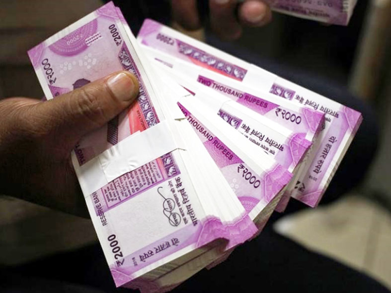 2 Boys Find Over ₹ 900 Crore Credited Into Their Bank Accounts