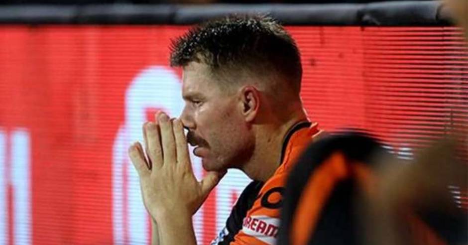 David Warner cheering for SRH from stands will break your heart