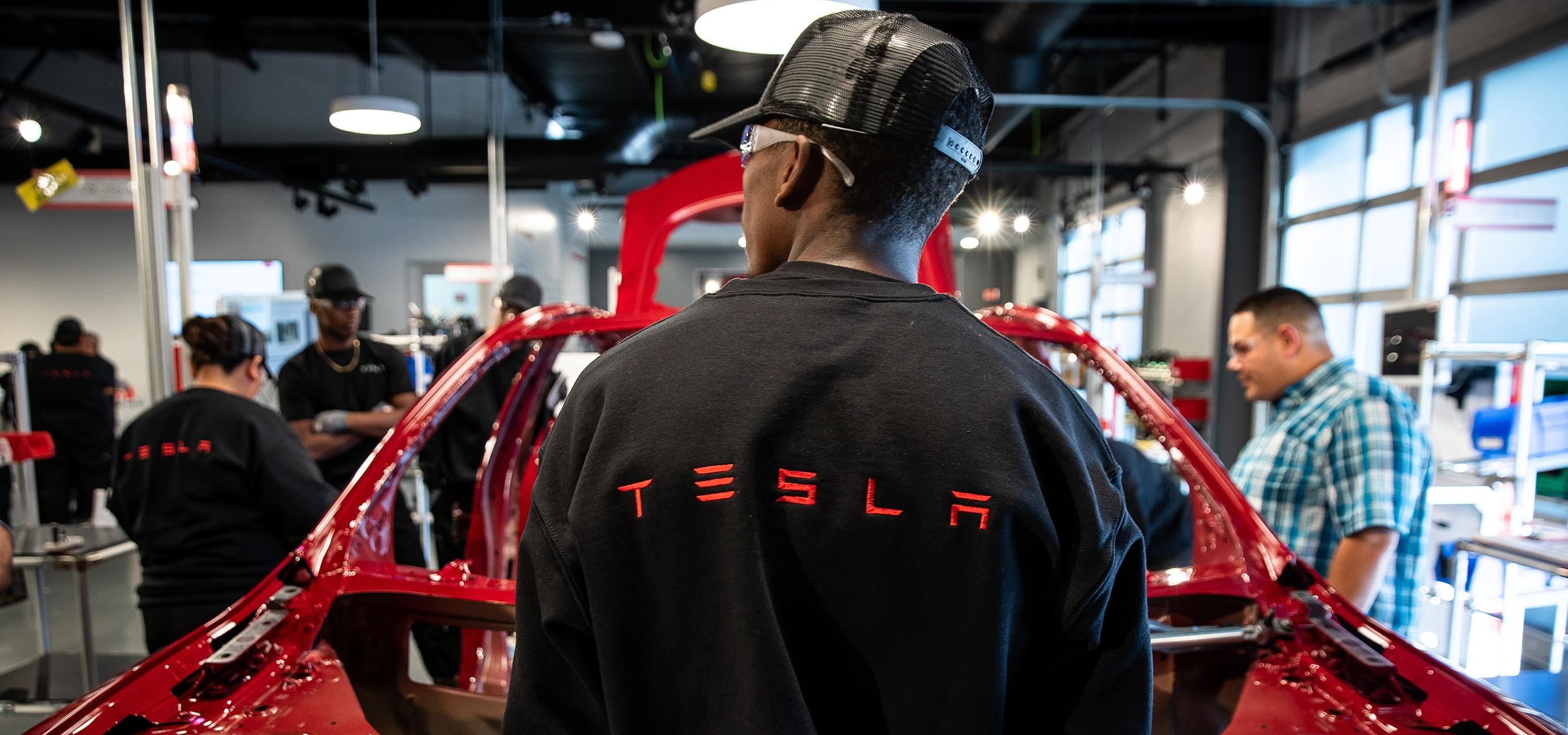 Tesla ordered to pay over ₹1,000 crore to former worker over racism