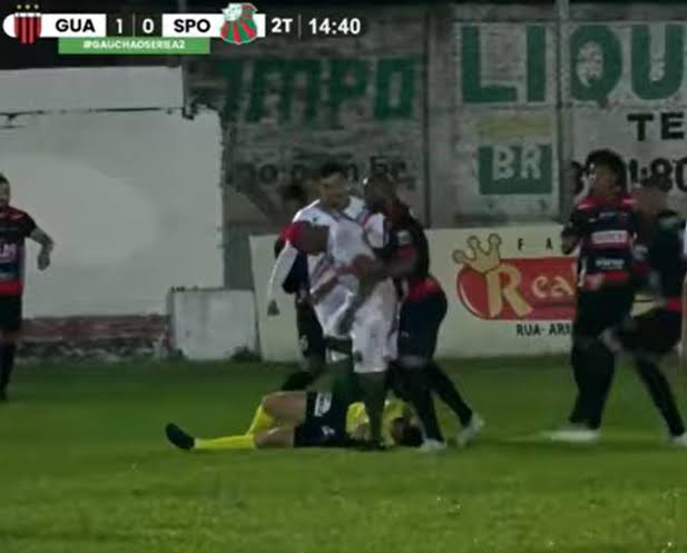 Brazilian player is charged with attempting kill a referee