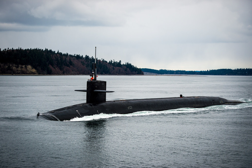 US nuclear-armed submarine crashes unknown project