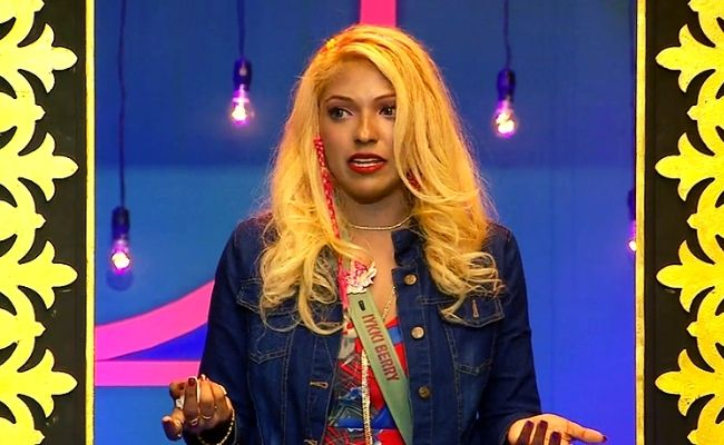 "Enaku kovam thaan vandhuchu..." Pavni Reddy narrates about her husband's death - BB housemates get emotional