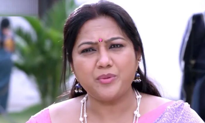 Unbelievable! Popular actress bites actor's hand in public; viral video ft Hema, Siva Balaji