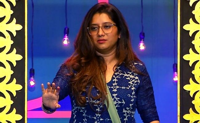 "Innaiku naan yen ipdi irukken?" Priyanka opens up about her life story in BB 5 for the first time