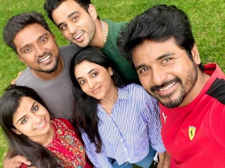 Sivakarthikeyan's DON FIRST LOOK drops amid much anticipation - Fans super-excited!
