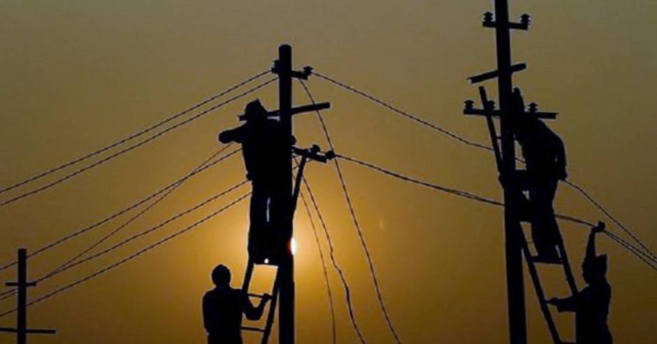 Due to heavy rain power cut to 65000 households in Chennai