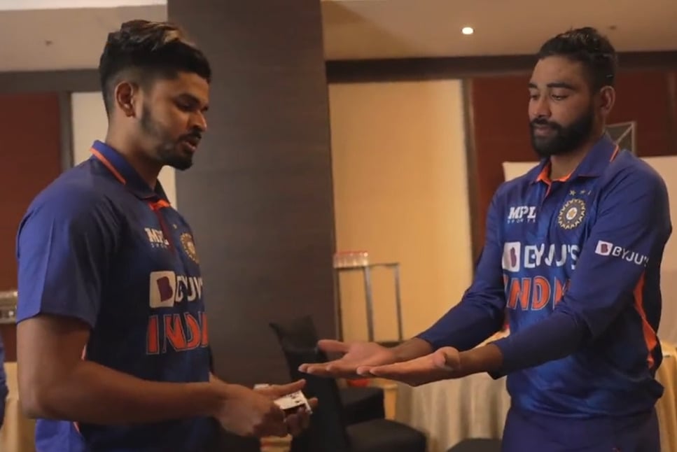 Indian cricketer stunned mohammed siraj with his own magic tricks