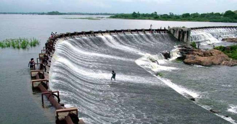 TN rural development secretary Amutha IAS warned illegal lake lease