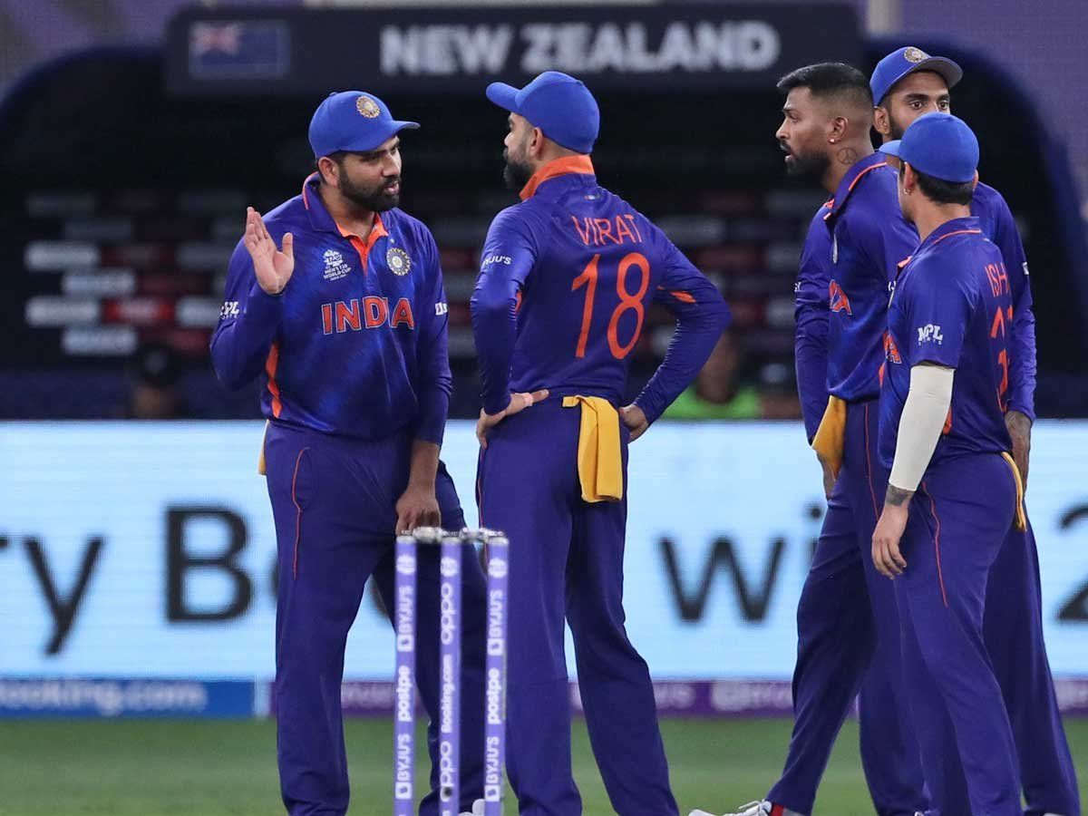 Azharuddin questions timing of Kohli's break from SA ODI, Rohit injury