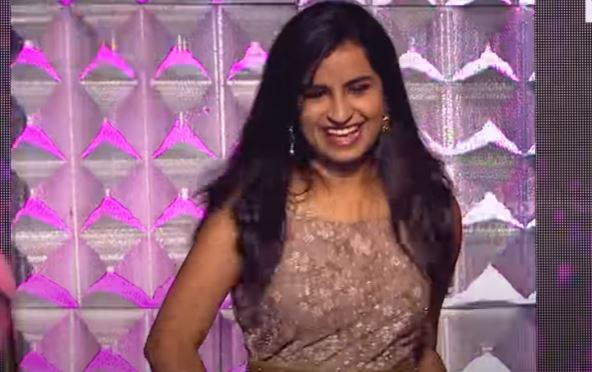 Sivaangi singing dance behindwoods celebrity star singer 2021