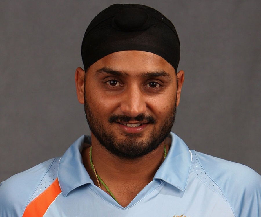  Harbhajan Singh retires from all forms of cricket
