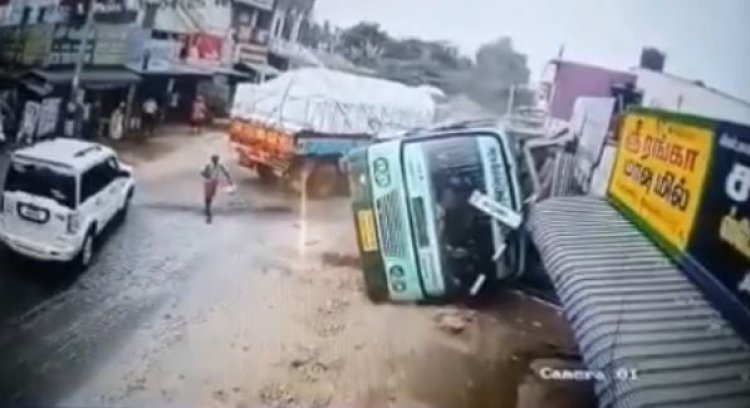 government bus met with accident in coimbatore