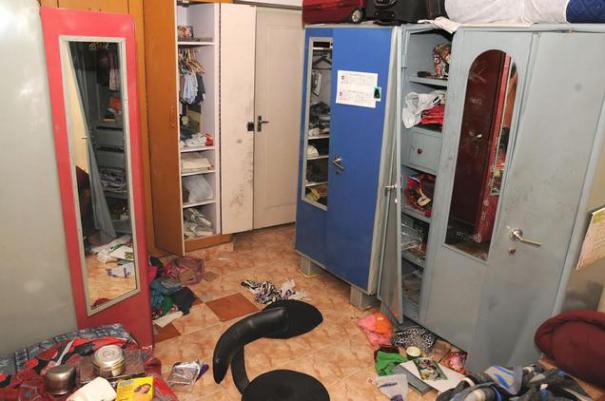 750 pawn jewelery looted from the house from Pudukkottai 