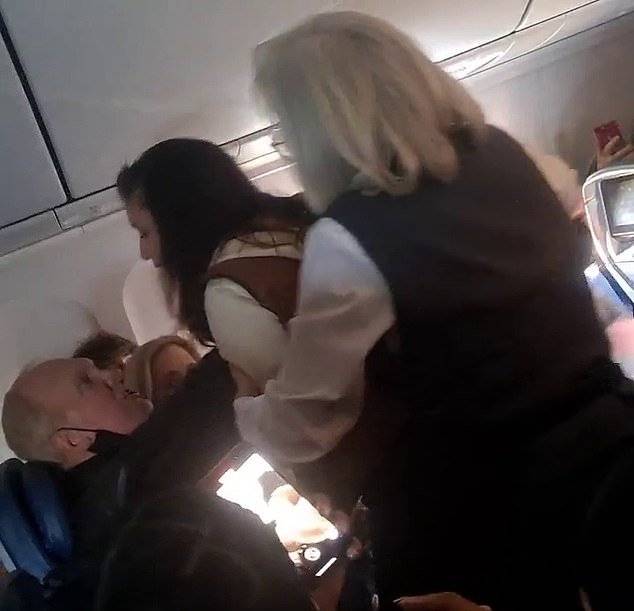 Maskless woman attacks 80 yr old man in flight